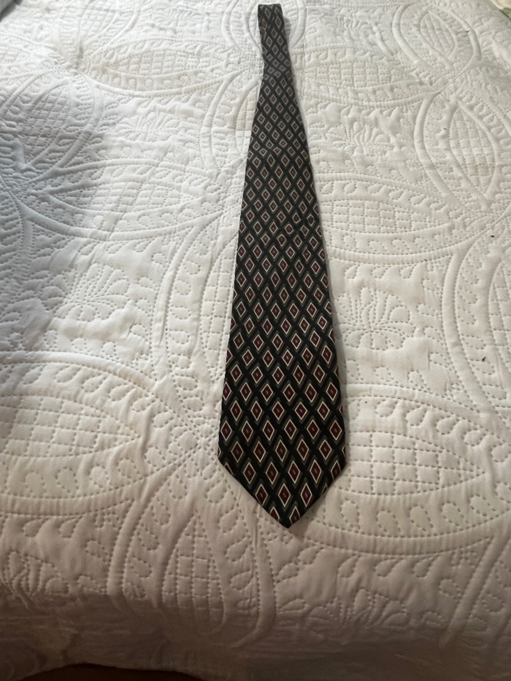 Kenneth Cole New York 100% Imported Silk Mens Tie Multicolor